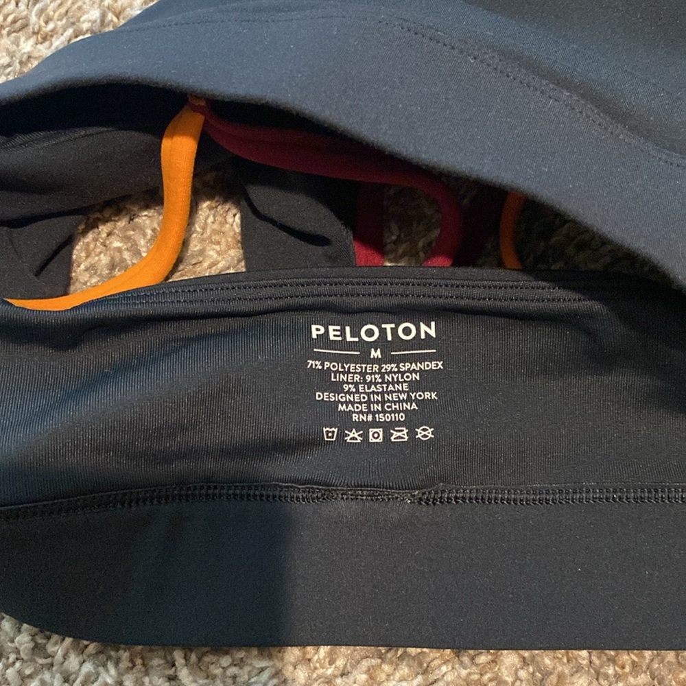 Peloton strappy back sports bra - Picture 3 of 3